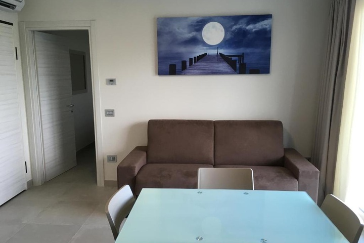 Room 5 of 22
