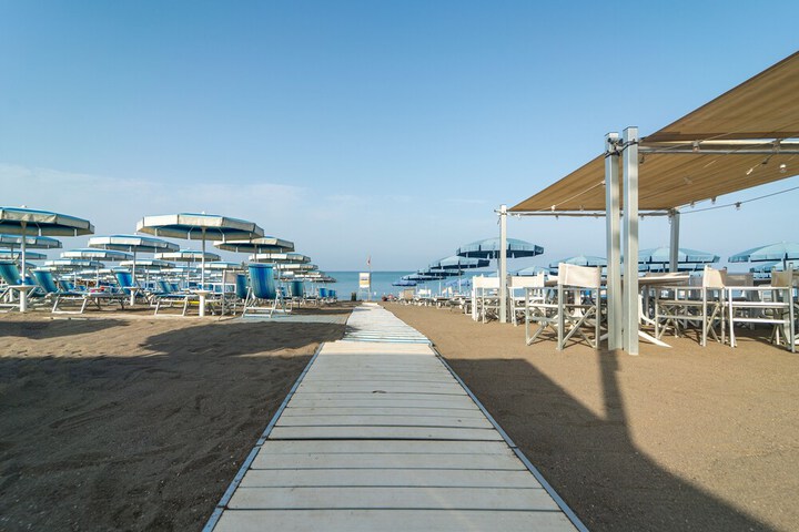 Beach 34 of 49