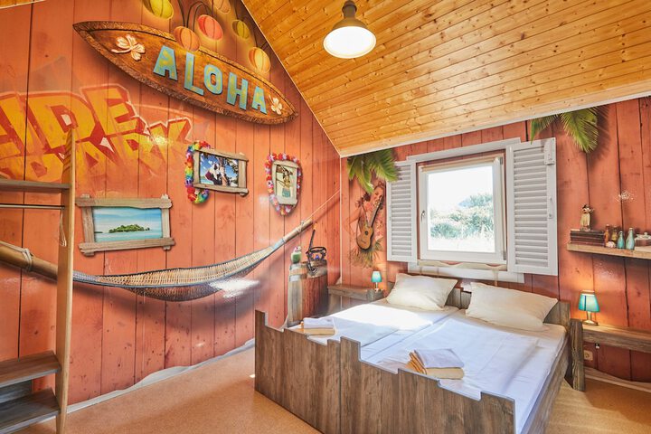 Room 3 of 39