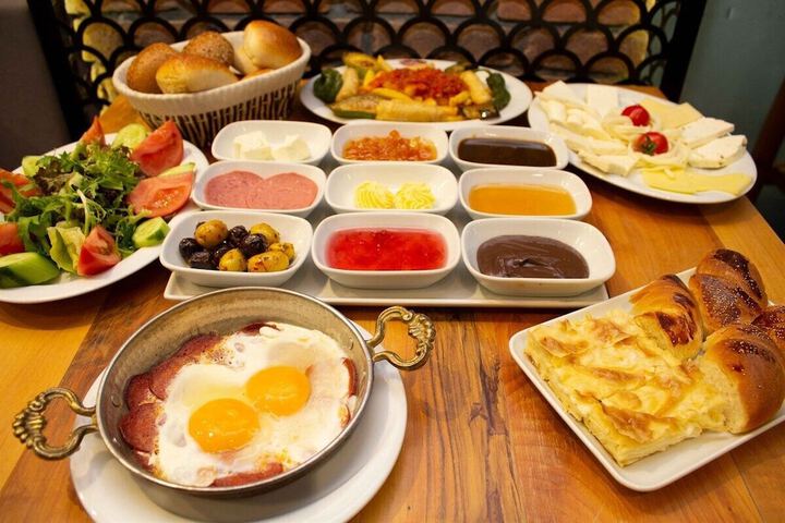 Breakfast/Coffee Service 61 of 73