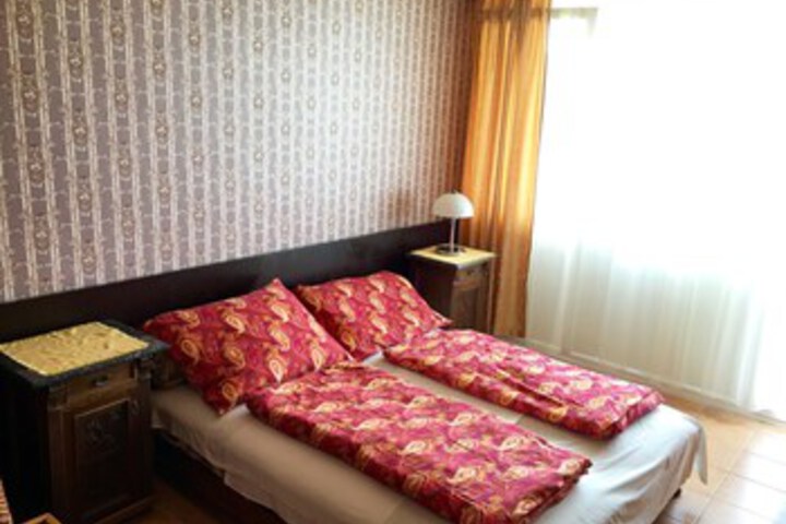 Room 42 of 53