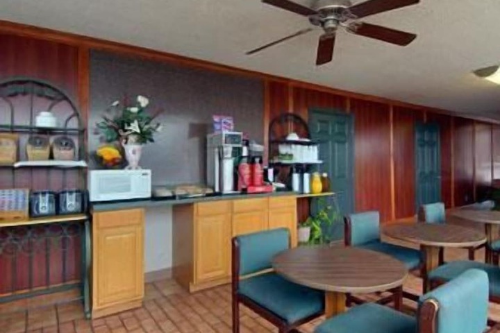 Breakfast/Coffee Service 19 of 19