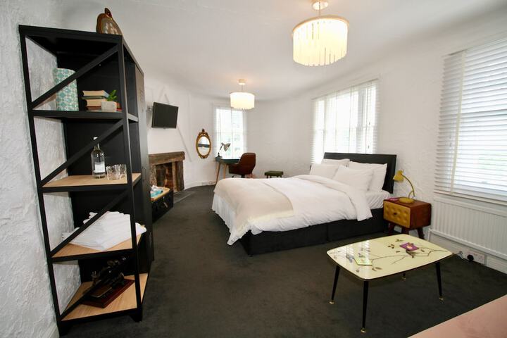 Room 12 of 39