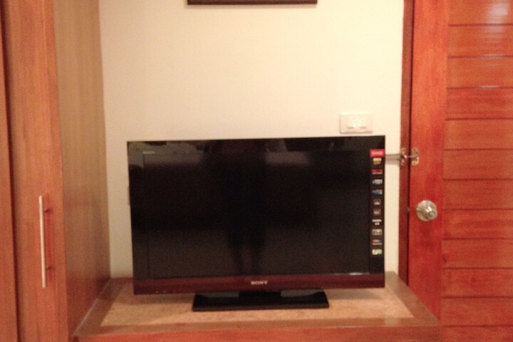 Room 32 of 147