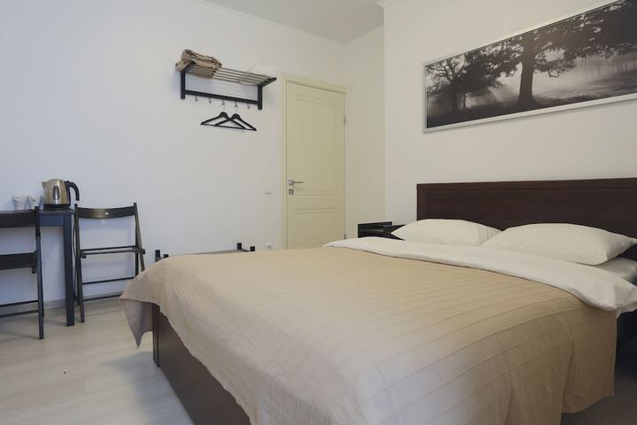 Room 5 of 13