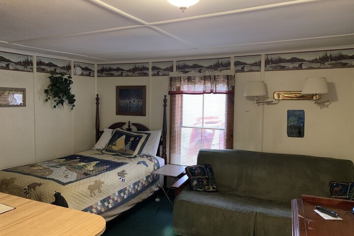 Room 28 of 48