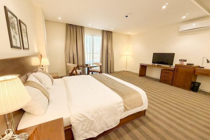 Room 11 of 22
