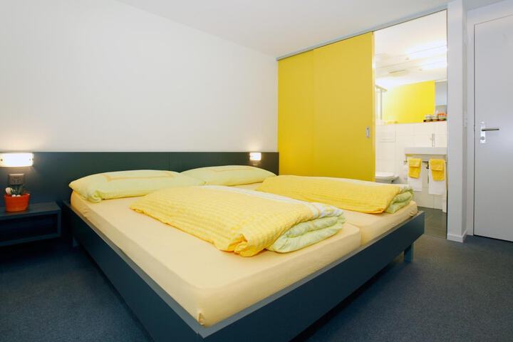 Room 20 of 46