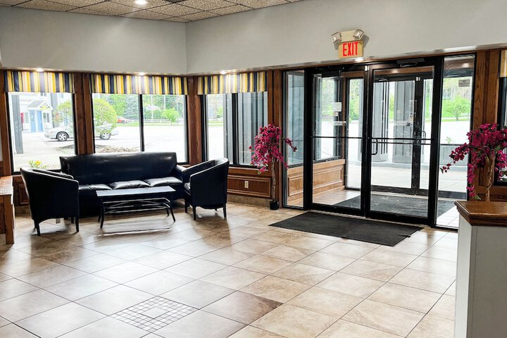 Guest Lobby