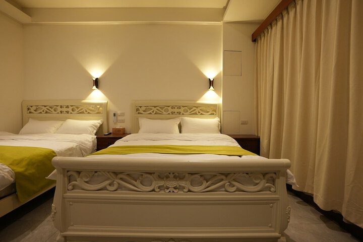 Room 5 of 37