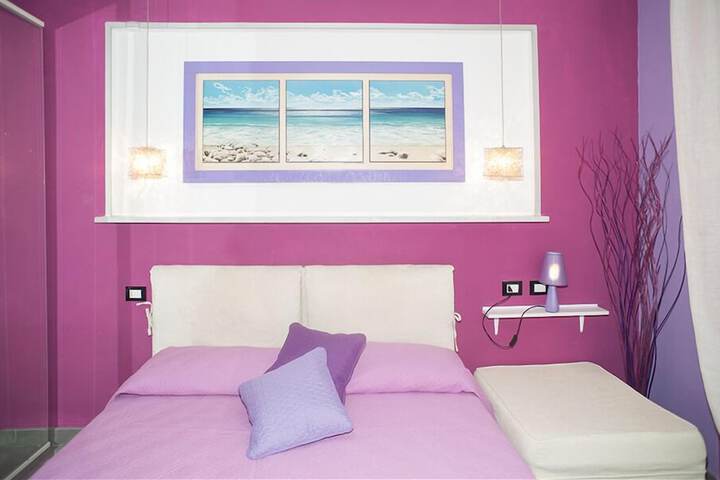 Room 5 of 25