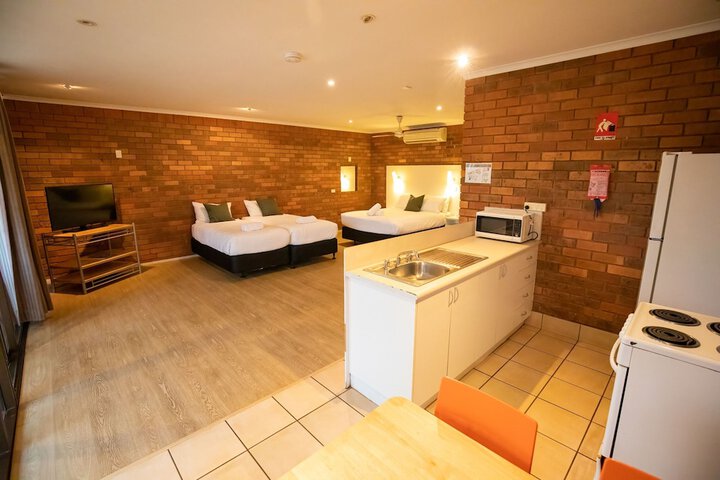 Room 8 of 36