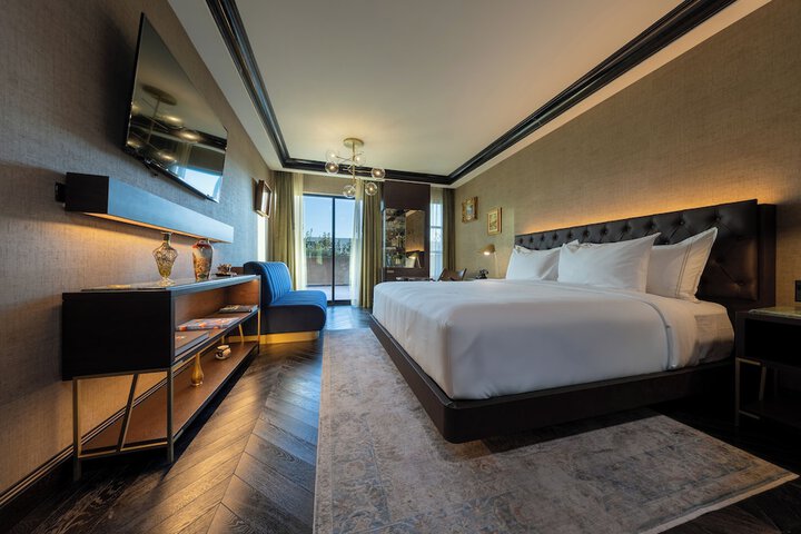 Room 5 of 23