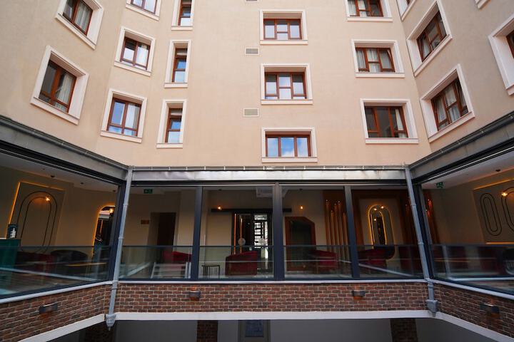 Hotel 92 of 110