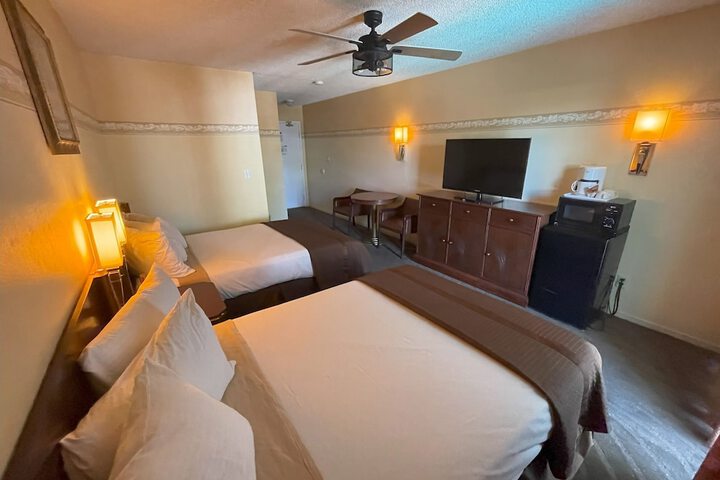 Room 22 of 65