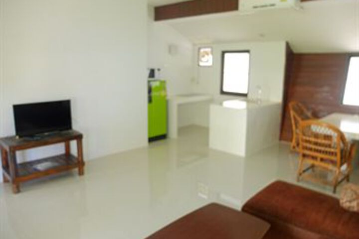Room 28 of 40