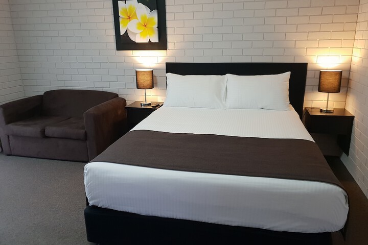 Room 3 of 49