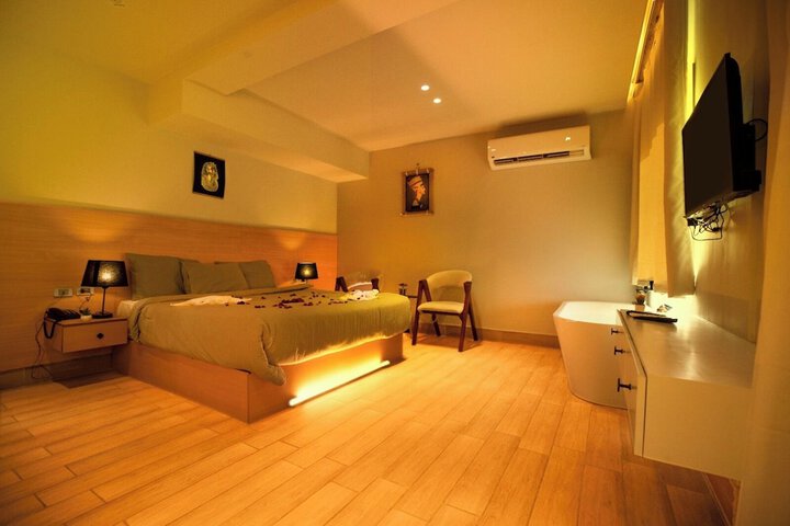 Room 61 of 227
