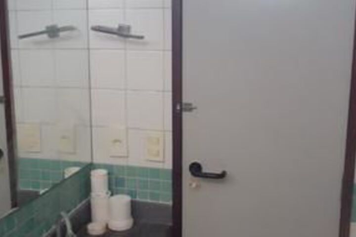 Room 5 of 36