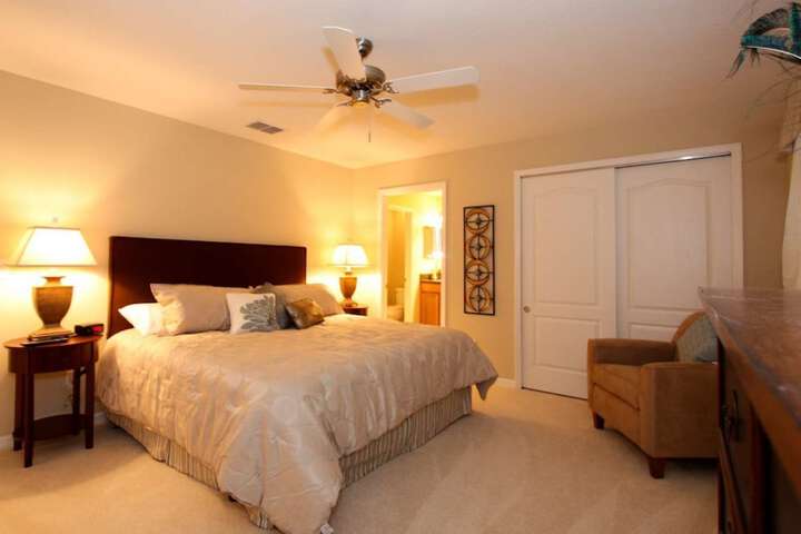 Room 10 of 32