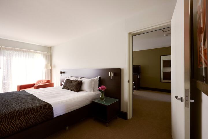Room 30 of 69