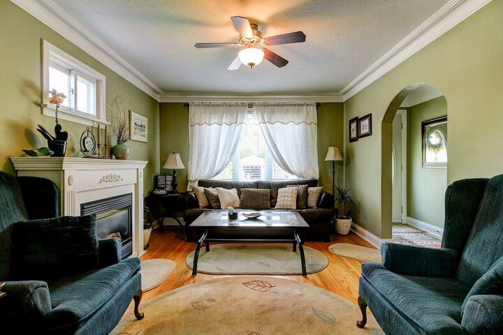 Room 20 of 38