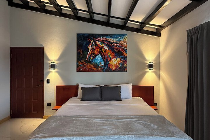 Room 52 of 189