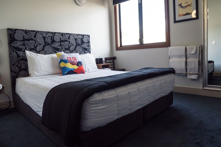 Room 9 of 71