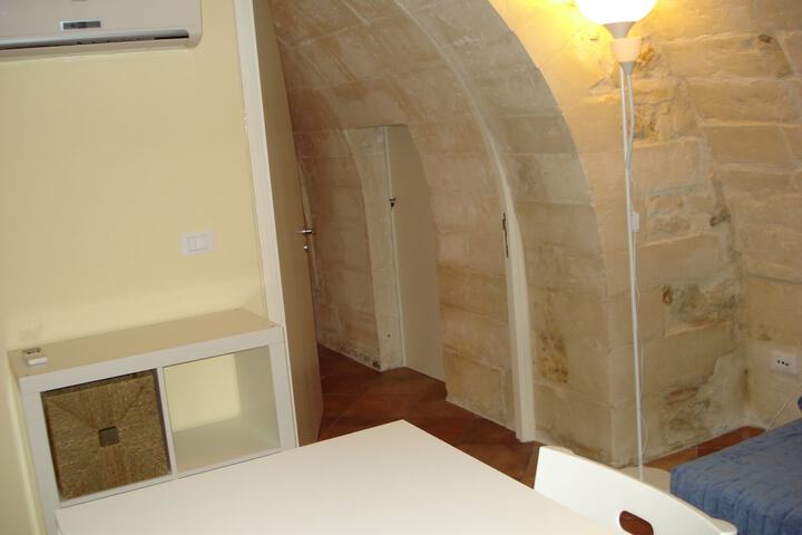 Room 12 of 66