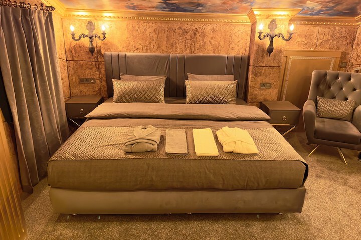 Room 43 of 71