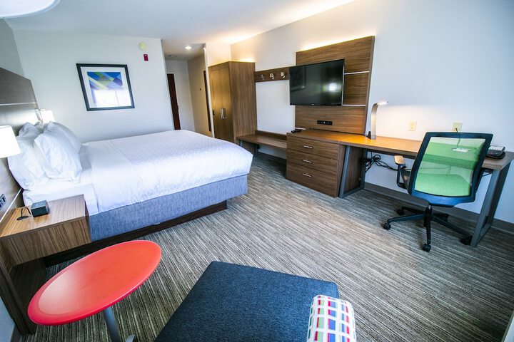 Room 15 of 42