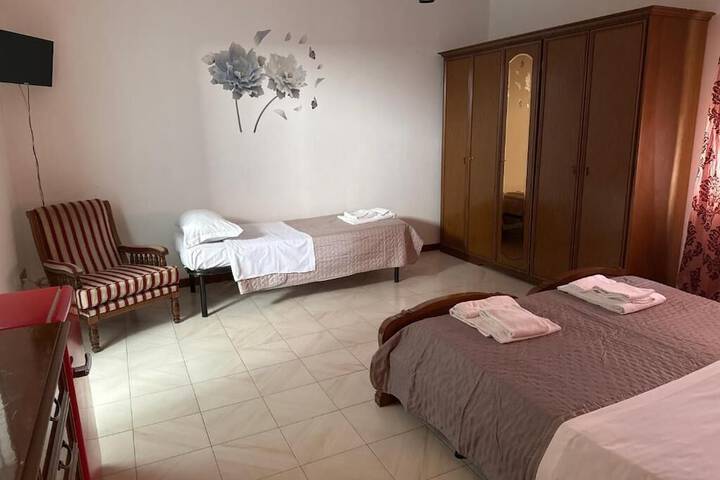 Room 10 of 45