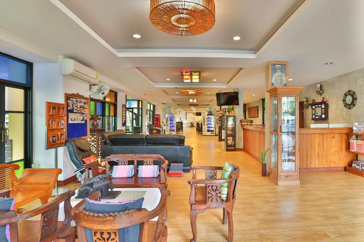 Boonme Heritage Hotel
