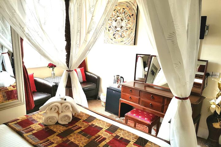 Room 8 of 73
