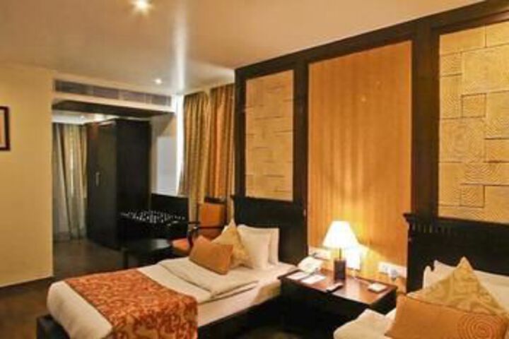 Room 2 of 14