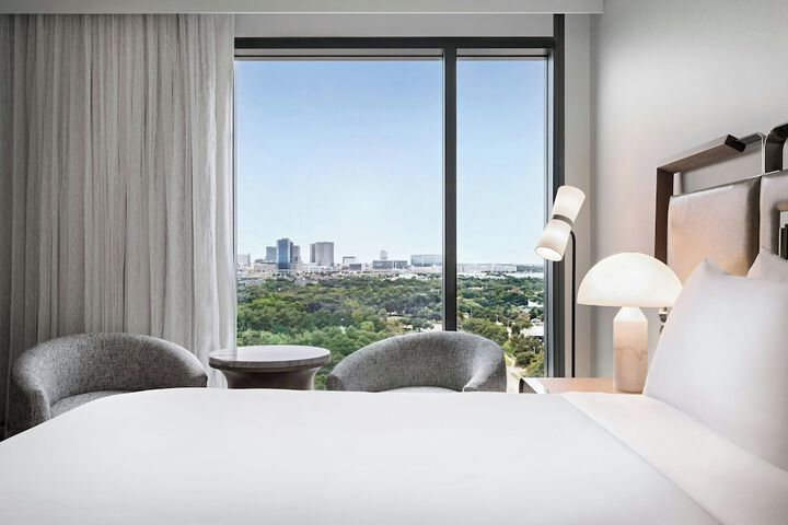 Room 17 of 65