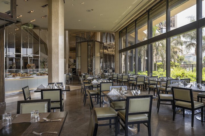 Dining 89 of 147