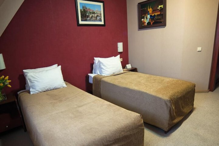 Room 13 of 59
