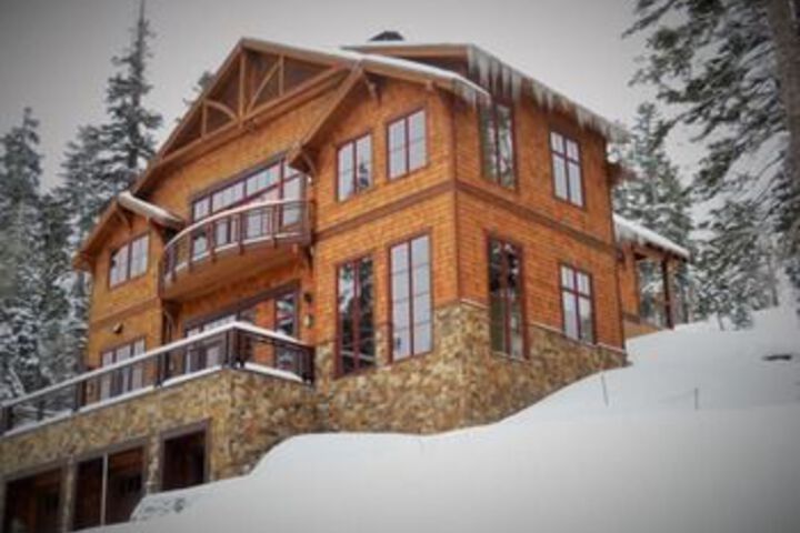 True Ski in Ski Out Palisades Home by RedAwning