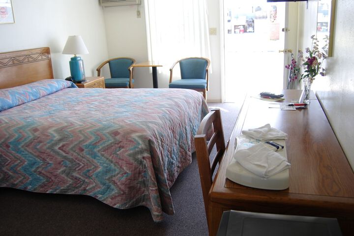 Room 5 of 34