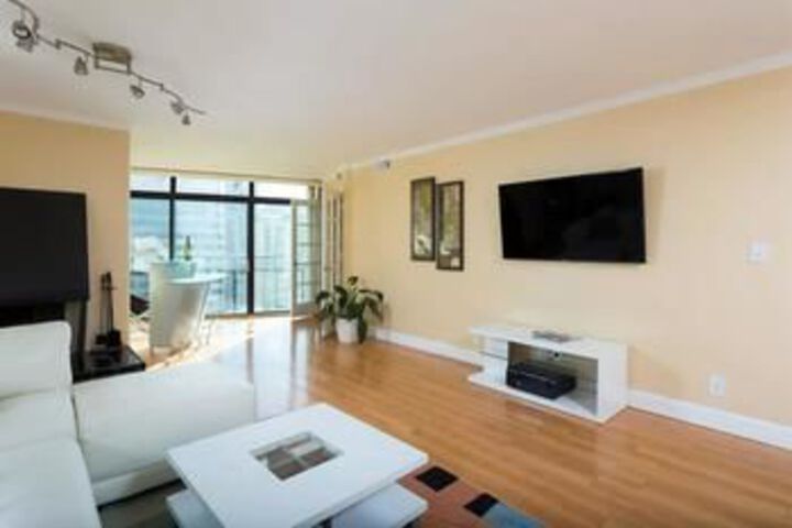 Larimer St. Luxury Lodo Coors Field - Sleeps 4