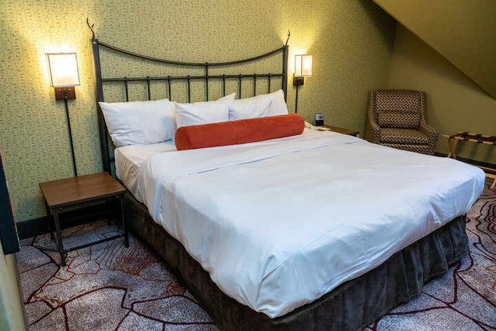 Room 14 of 72