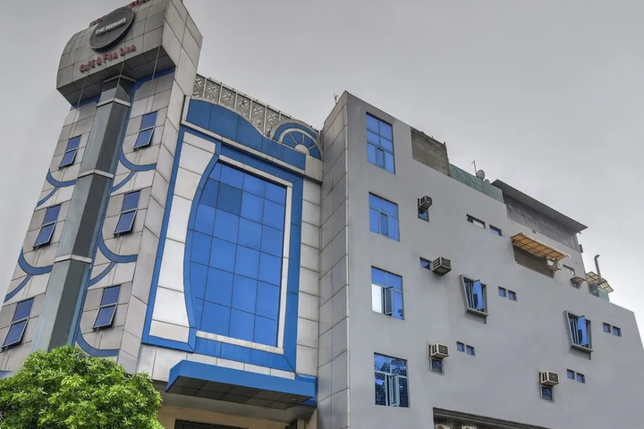 OYO 16933 Hotel Sunrize
