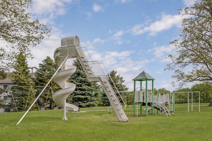 Children's play area - outdoor