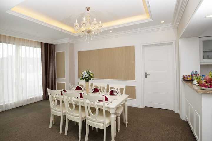 Room 14 of 43