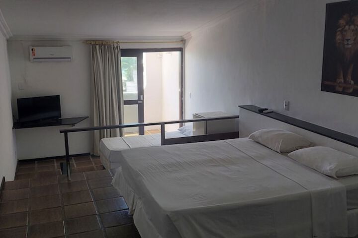 Room 11 of 39