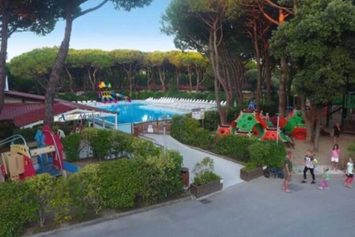 Pool 145 of 227