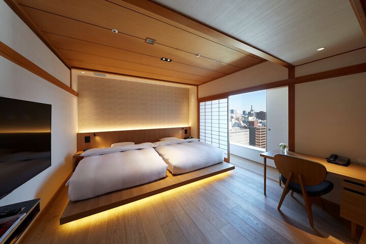 Room 18 of 155