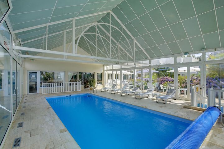 Pool 60 of 80