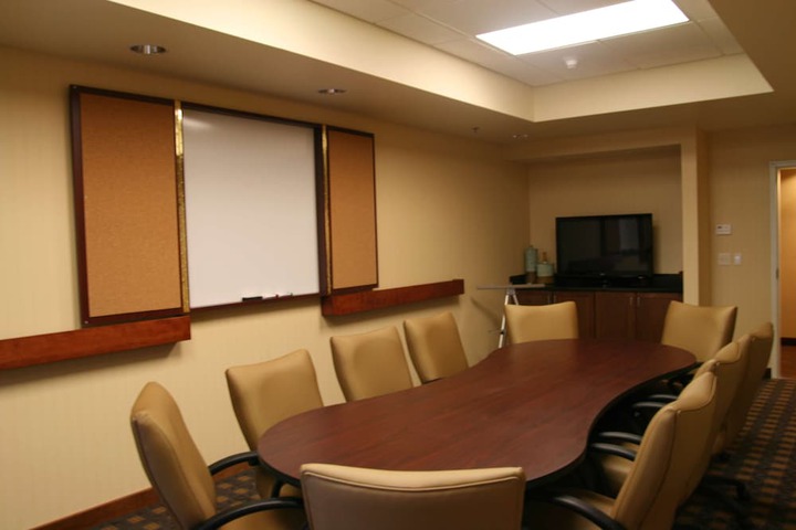 Room 10 of 11
